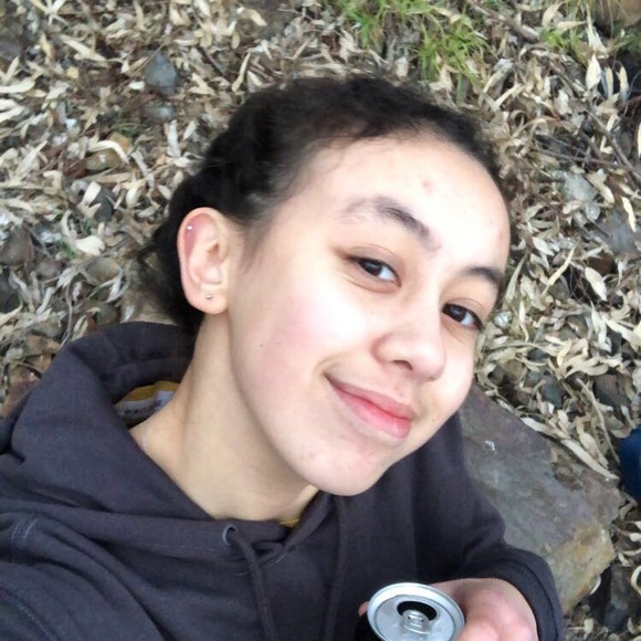 Meet your Posher, Elsie - Picture 1 of 1